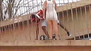 Sexo anal de cerca con una esbelta videos pornos mexicanos calientes animadora en minifalda