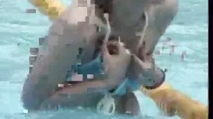 Grabación de video de sexo interracial en colegialas mexicanas ardientes boca y coño con masajista blanca