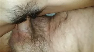 Despertó a su novia con tetas erguidas, espasmos de sus petardas ardientes dedos afeitados loboc