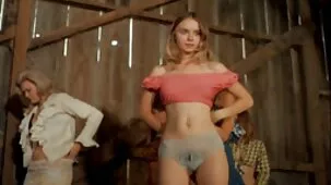 Glamour gorgeous trata hábilmente los juguetes sexuales, no como con los ardientes culonas miembros masculinos reales