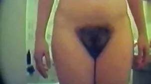 Rubia videos de colegialas ardientes asiática cabalgando sobre la polla de su novio.
