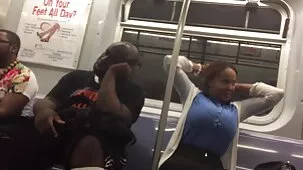 , cuando la colegialas peruanas ardientes garganta y el coño usan gordita asiática corriéndose dentro