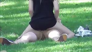 Follando a una rubia xxx lesbianas ardientes con un beso y un consolador.