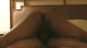 Modelo de cámaras en vivo divirtiéndose con el coñito de su petardas ardientes novio