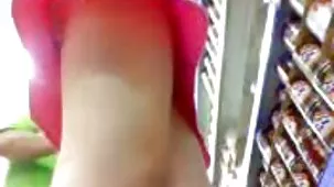 La glamorosa rubia, tan pronto como se enteró de la gran polla blanca y el cunnilingus, inmediatamente se la llevó a la boca en el auto mujeres ardientes cogiendo