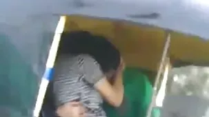 Y videos lesbicos ardientes los huevos se lamerán y el tubo se detendrá. Linda italiana crea todas las condiciones para su molesto novio