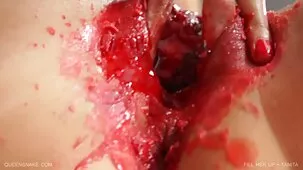 Chica pelirroja flaca con tetas xxx trios ardientes rectas le hizo muchas cosas bonitas a su novio en la cama flaca
