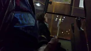 Tapón anal en la eyaculación y el video ardientes coño interior grueso