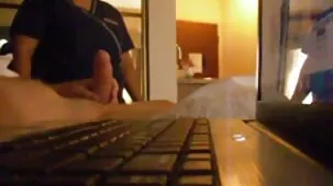 Beso Beso atado ver videos de sexo ardiente consolador a la cama y follada con él