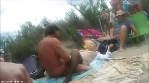 Striptease y chica gordita en solitario con culo de celulitis en videos de maduras ardientes chat privado