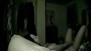 una videos pornos ardientes mujer delgada con peinado de pubis divierte a un consolador y a un miembro de su marido al mismo tiempo