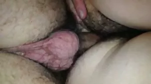 Hermosa mamá con una cola de caballo a veces saluda a un vecino en ardientesxxx casa para una hermosa comunicación y Fisting