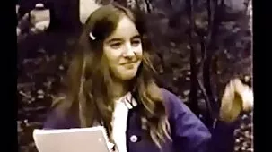 Acariciar el clítoris de una encantadora videos ardientes xxx francesa para facilitarle el sexo anal