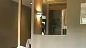 Esposa rusa acepta dejar que su videos pornos ardientes marido la folle por el culo
