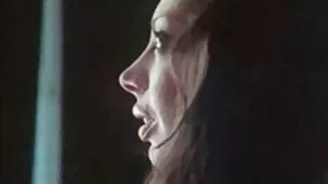 Mujer de negocios con grandes tetas logró lavarse tetonas calientes follando en la ducha en quince minutos y chupar a su marido