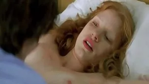 Rubia madura se une a los juegos de amor de videos de colegialas ardientes una pareja casada