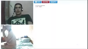 Amante atrapado masturbándose nerd pelirroja casada videos de sexo ardiente en falda corta