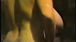 Un joven matrimonio ha contratado a videos sexo ardiente una prostituta para tener sexo en un trío