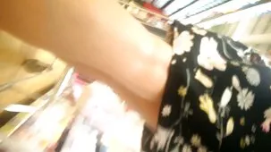 Un hombre negro con un miembro grande se extendió por el hecho de que la chica rizada no se apresuró a hacerle una mamada videos ardientes caseros