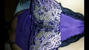 Estudiante con tetas esposas ardientes xxx erguidas se burla de su loboc afeitado de nuevo