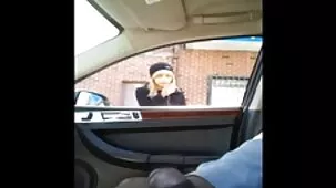 Chica flaca encantada con disfraz anal con pene masculino y consolador lesbianas ardientes xxx