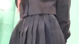 Le ofreció dinero a un estudiante con gafas para sexo duro, videos ardientes pornos de pie en un callejón sucio