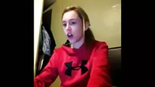 Hasta ahora, la aspirante a modelo asiática solo ha videos ardientes xxx aceptado fumar y masturbarse el pene entre las tetas