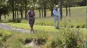 Chico áspero se folla a una chica joven con un culo muy bonito negras ardientes follando