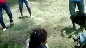 Después de enterarse del pasado de su esposa, el tipo la rechazó y le puso una polla en el culo que mamas ardientes xxx una vez funcionó