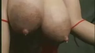 Antes del partido, había una mujer latinoamericana esbelta y diminuta. Por eso, debería ser colegialas ardientes peruanas severamente castigada.