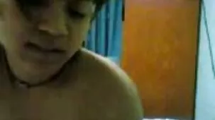 No se regañan por dar un pequeño masaje a una chica videos sexo ardiente con un bonito burro, sino por besarse