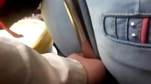 Los sueños de follando colegialas calientes una joven morena de tetas naturales sobre un coño ahora se harán realidad