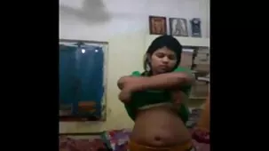 las pasiones nocturnas de un matrimonio ruso comenzaron con una mamada y videos maduras ardientes continuaron con un beso vaginal