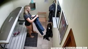 Rubia rusa infiel real con videos pornos de mujeres ardientes un gran culo en la habitación del hotel de lujo