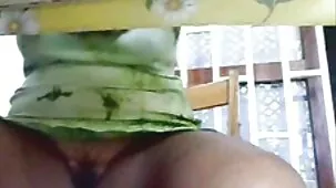 Pov mamas ardientes xxx en la posición íntima de cáncer con madura gordita