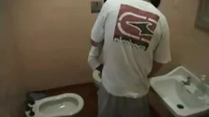 Se metió el culo videos pornos ardientes en las gafas para que se lo follaran.