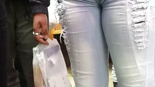 La secretaria logró tomar un videos pornos ardientes descanso para fumar cigarrillos entre fumar